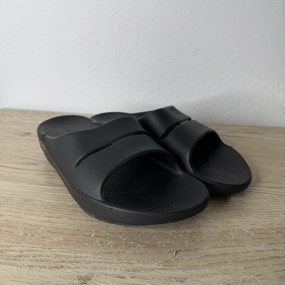 OOFOS OOahh Sport Flex Black Slides‎ Athletic Recovery Sandals Womens 8 Mens 6